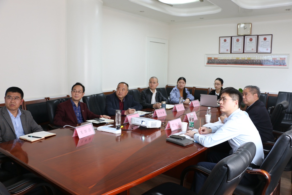 news01.jpg news01.jpg